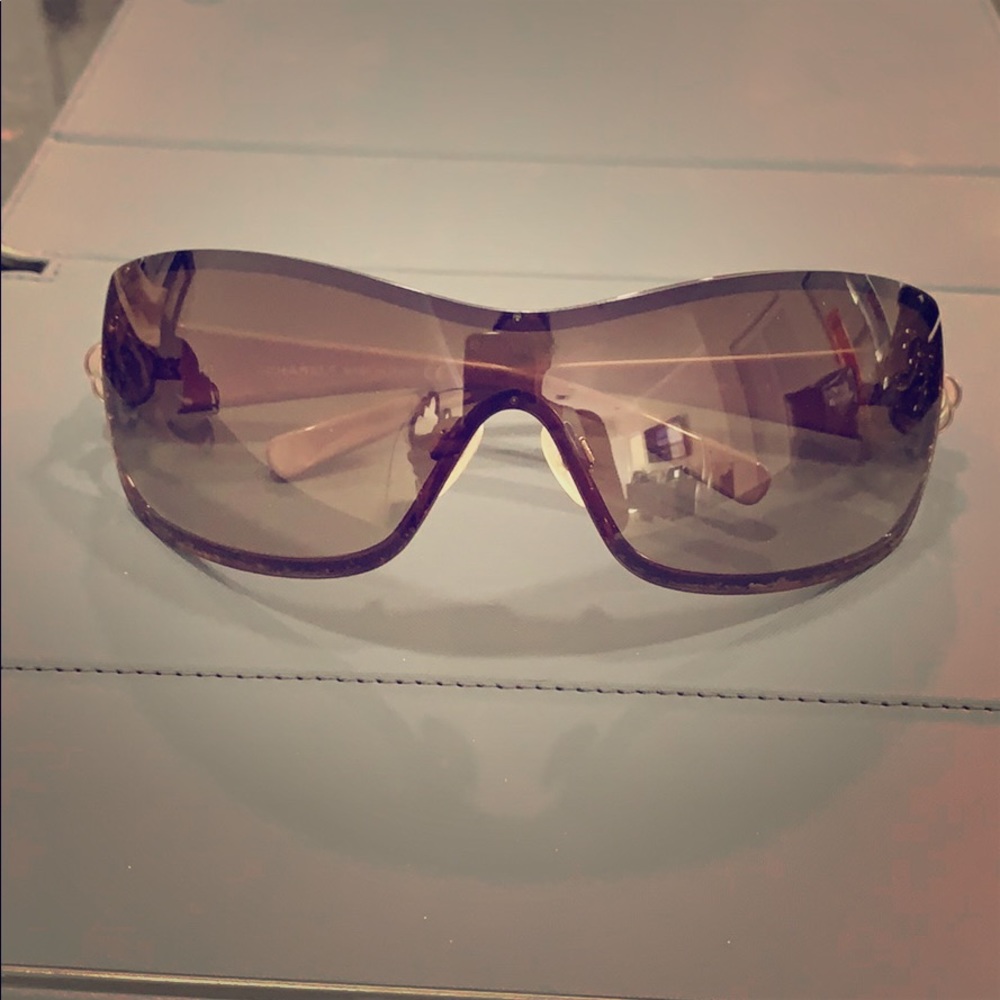 Authentic Chanel Fashion Sunglasses